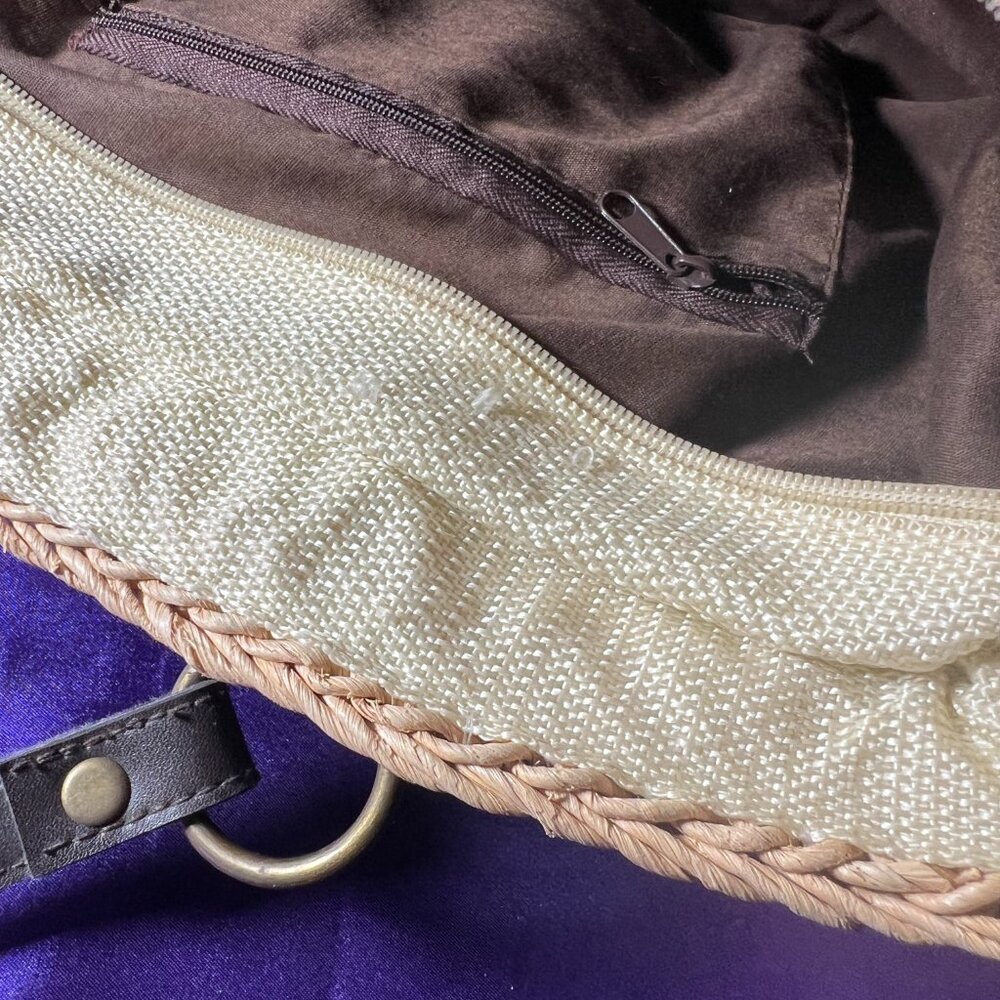 πLarge Woven Strow Shoulder Purse with Zipper- Never Used - Picture 8 of 12